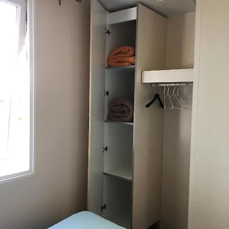 Mobil Pour 6 Personnes Climatisé à Quelques Minutes Des Plages Parque de Campismo *